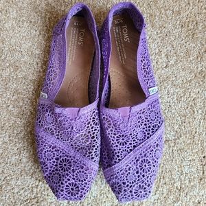 Toms shoes, size 10